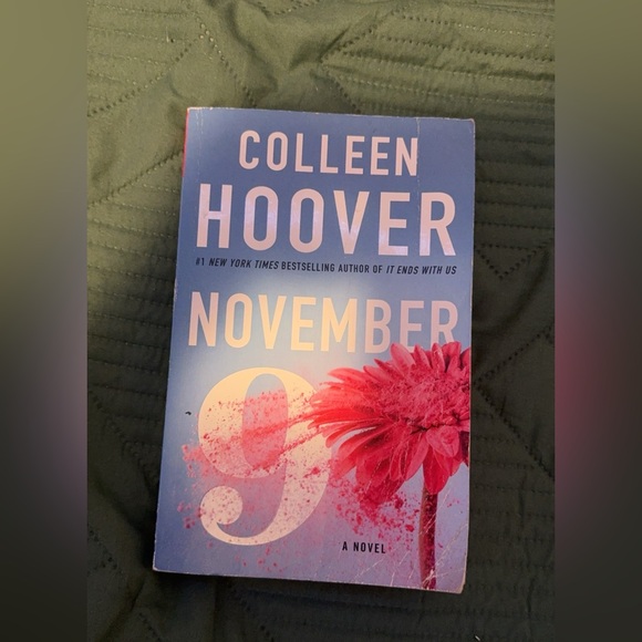 Colleen hover books - Picture 4 of 4